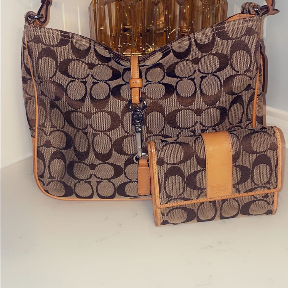 Authentic Coach Monogram Bag with matching wallet😍